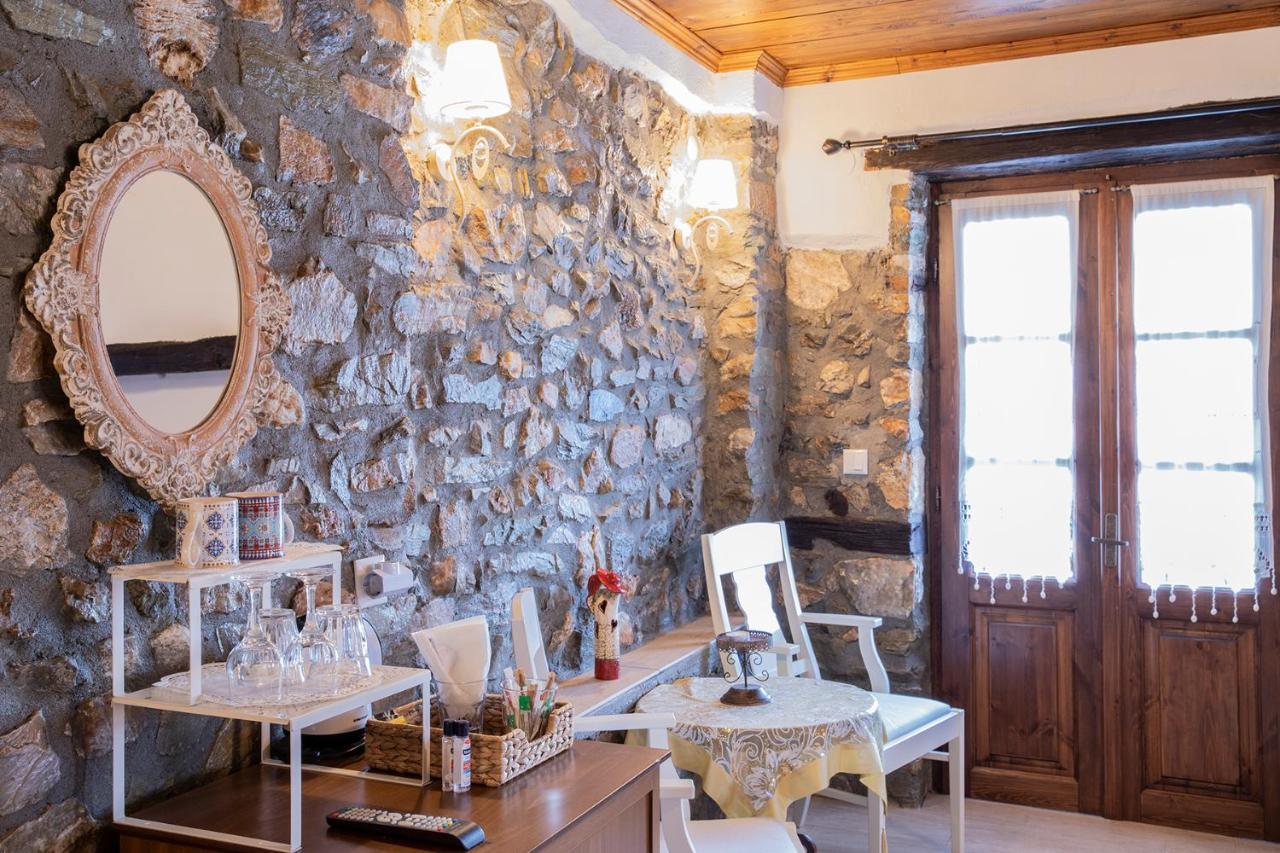 Guesthouse Ourania ปาเลออส ปานเตเลมอน ภายนอก รูปภาพ