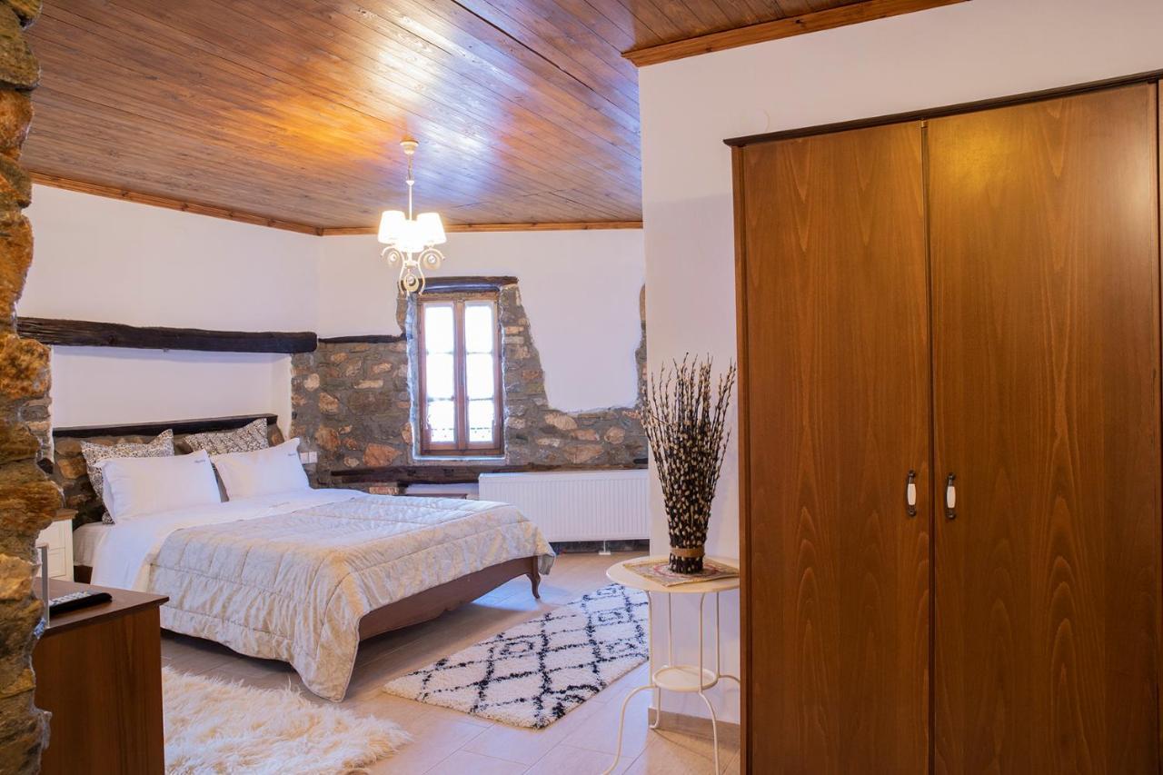 Guesthouse Ourania ปาเลออส ปานเตเลมอน ภายนอก รูปภาพ